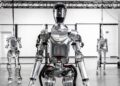 Tävlingen om att bygga humanoida robotar: Vem kommer att leda?
