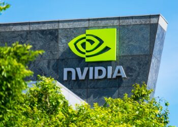 Tech Stocks Slide as Nvidia Warns of $5.5B Loss from U.S. AI Chip Export Controls