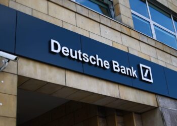 Deutsche Bank alerta para queda do dólar americano em meio a mudanças comerciais e geopolíticas