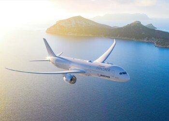 Boeing Outlook Raised by Fitch Amid Production