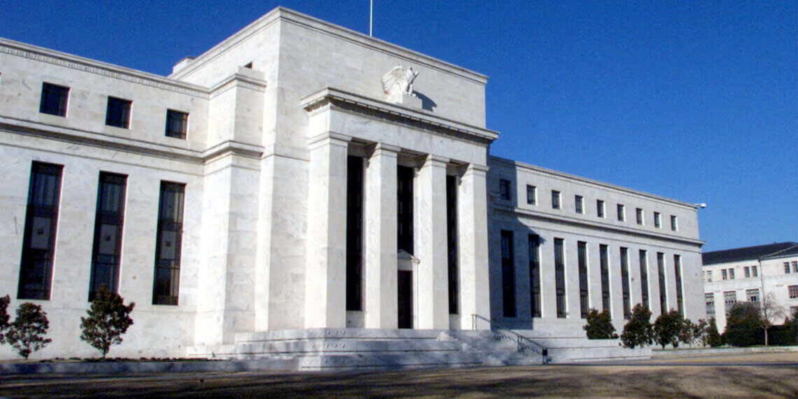 Fed Seen Holding Rates Steady as Tariff Fears Persist