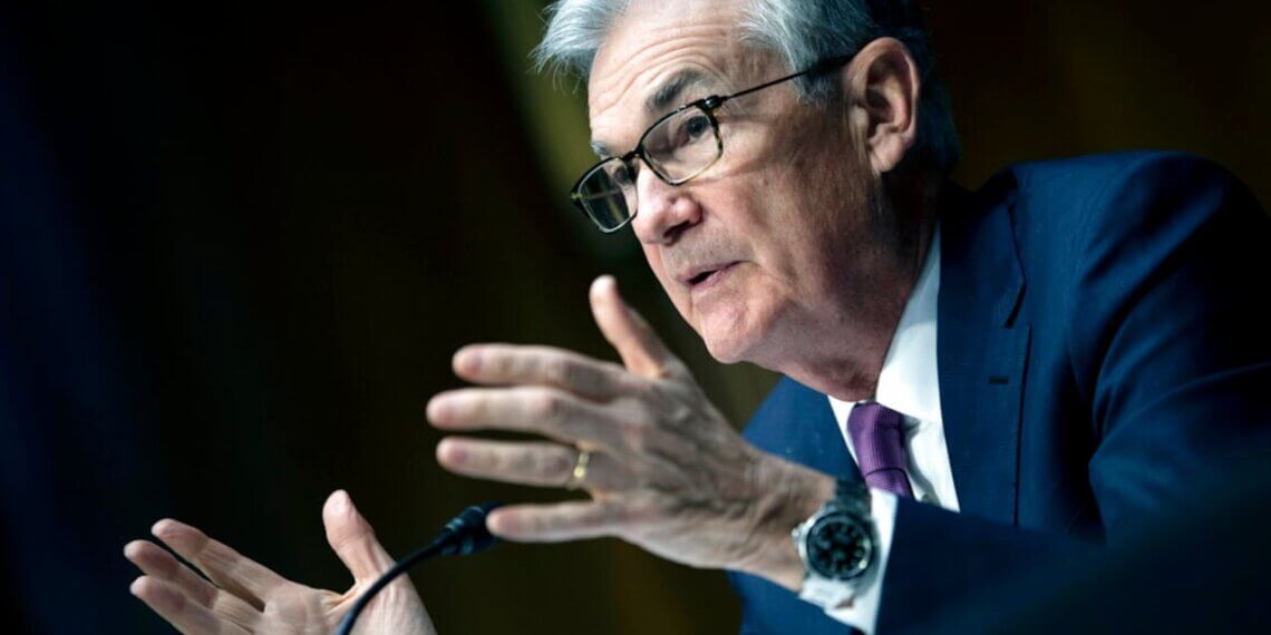 Fed Moves to Ease Leverage Rules for Big Banks