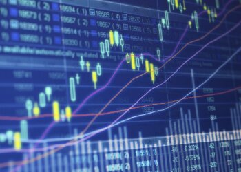 Wall Street Wavers as Trump Weighs Mideast Military Role
