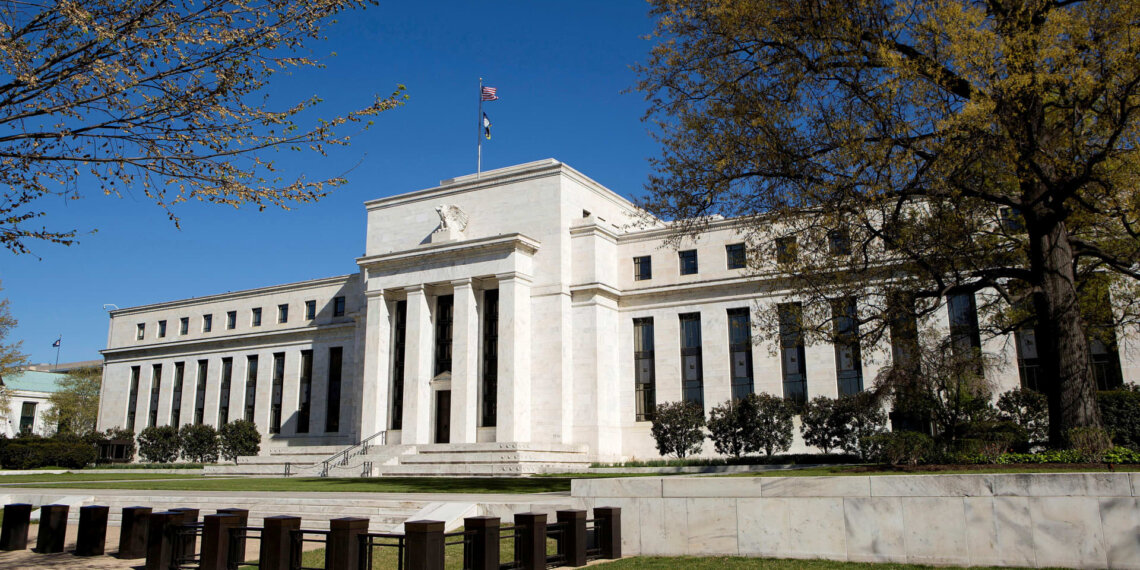 Fed Set to Hold Rates Amid Inflation, Tariff Risks