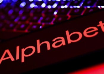 Tech Titans Shine Amid Tariff Turmoil in Earnings Season