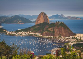 Brazil Downplays Tariff Blow, Trump Suggests Talks