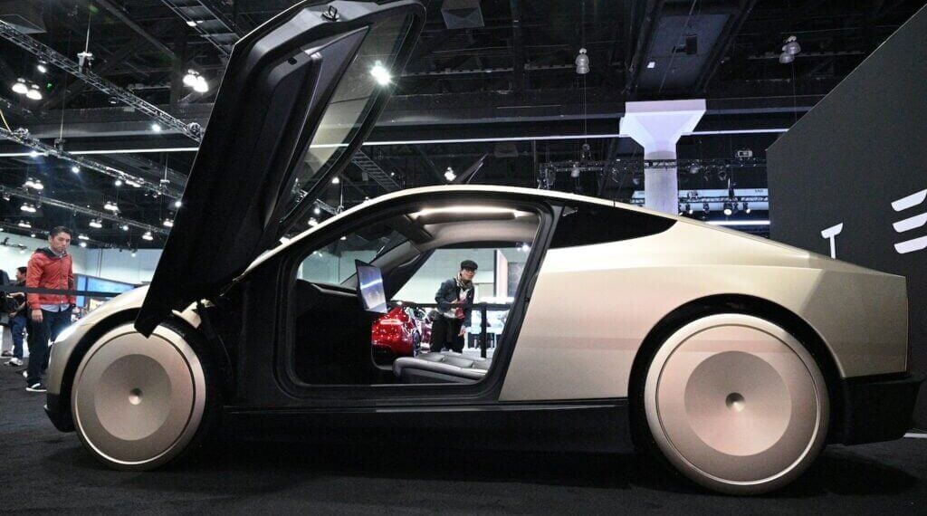 Tesla Set to Launch Robotaxis in San Francisco